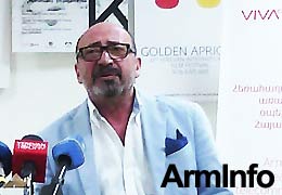 Арутюн Хачатрян награжден почетным "Прометеем" Тбилисского кинофестиваля